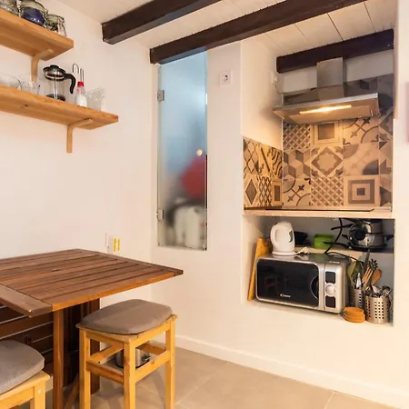 Delightful & Quirky With River Views Апартаменты *