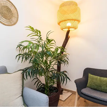 Apartment Delightful & Quirky With River Views Lisbon
