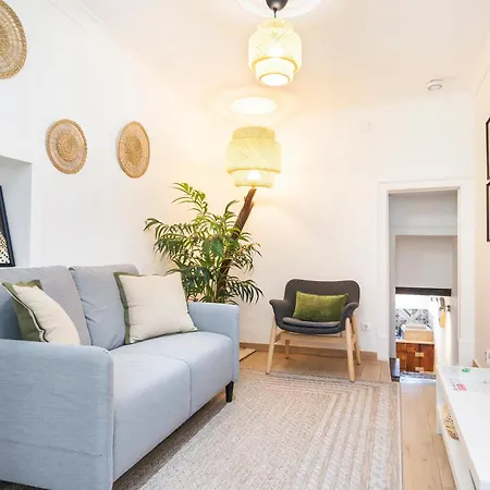 Delightful & Quirky With River Views Apartment Lissabon